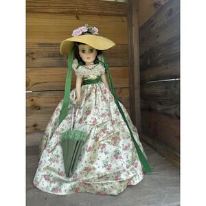 Madame Alexander‎ Scarlett O'Hara 21" Doll - Floral Dress